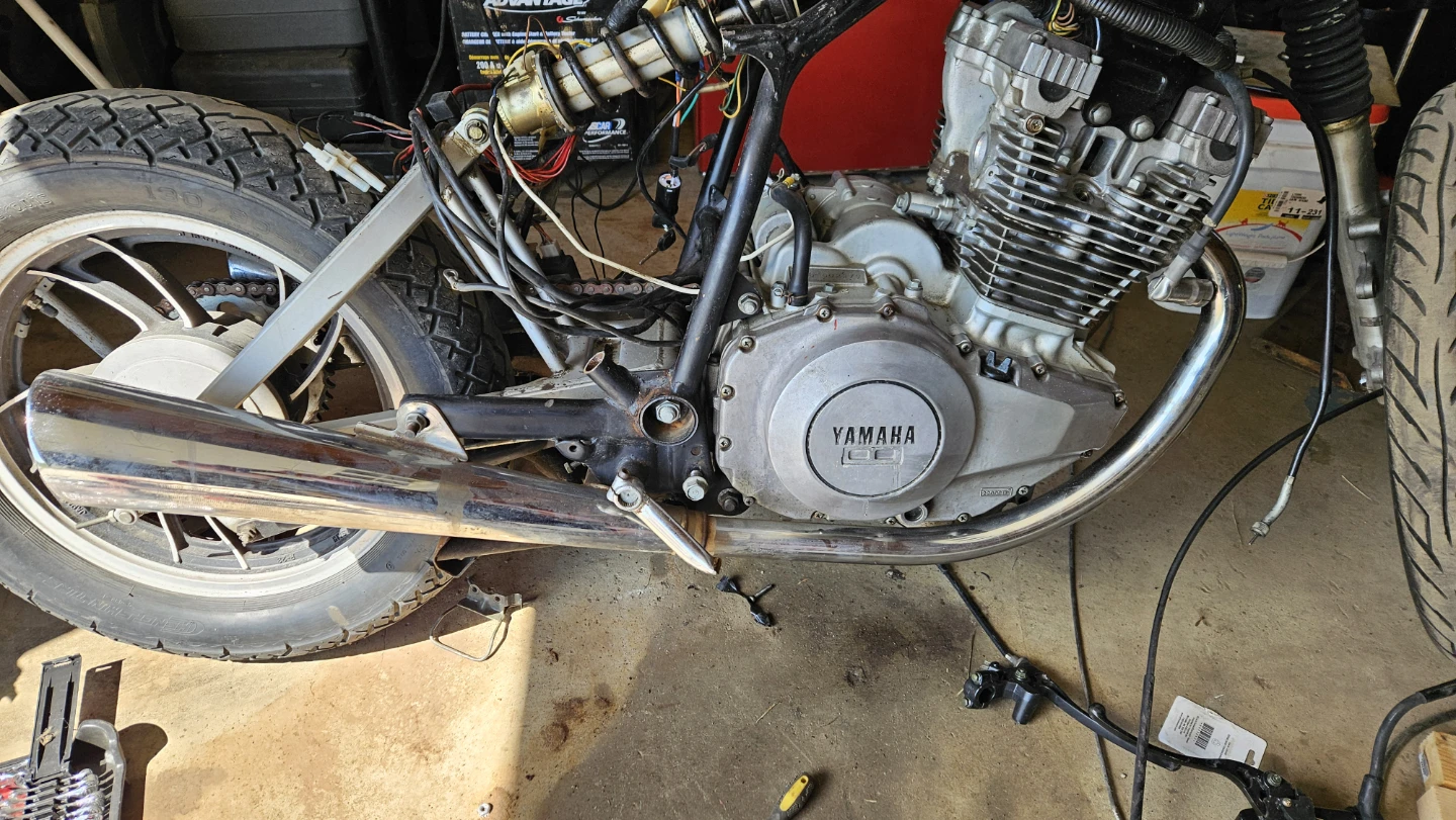 Yamaha 400 maxim parts bike - photo 4
