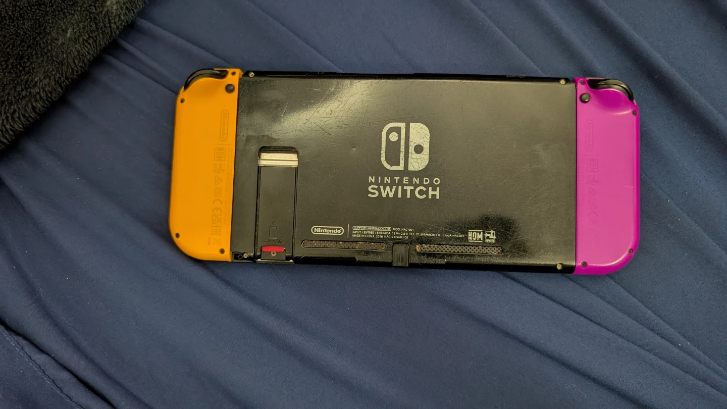 Nintendo switch - photo 2