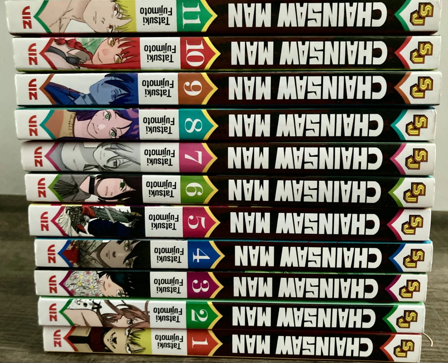 Chainsaw Man Box Set Volumes 1-11 - photo 3