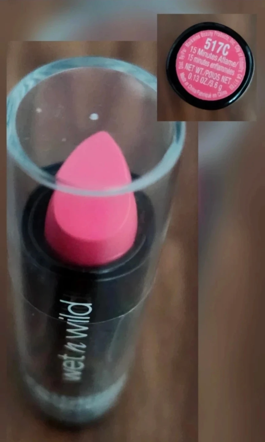 🏈 Brand new wet n wild 15 Minutes Aflame Lipstick 517C