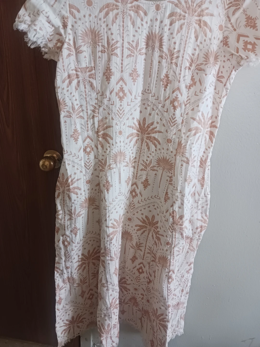 🏈 Palm Print White Dress