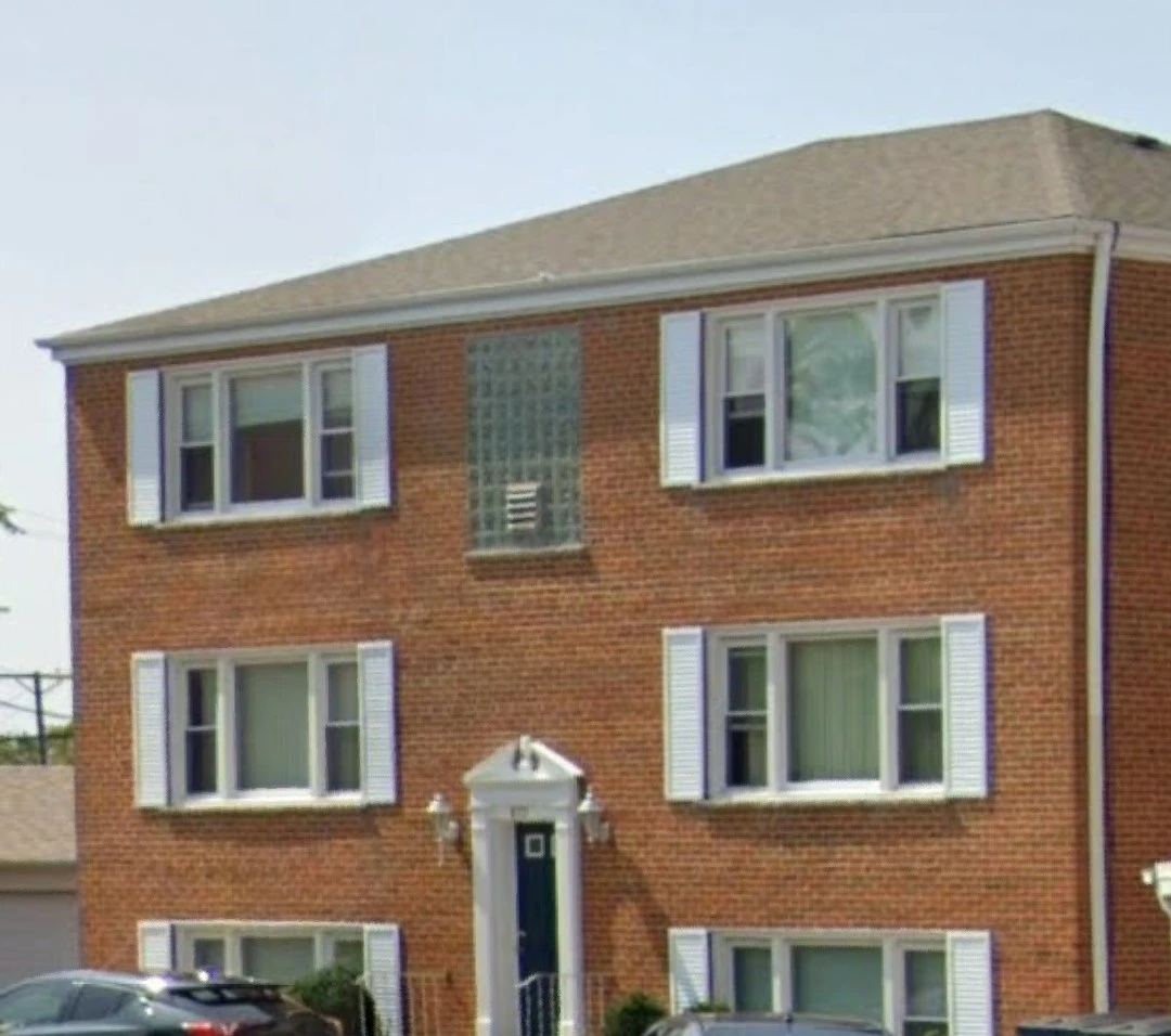Rental - Norridge -3bedroom 2bath garden apartment