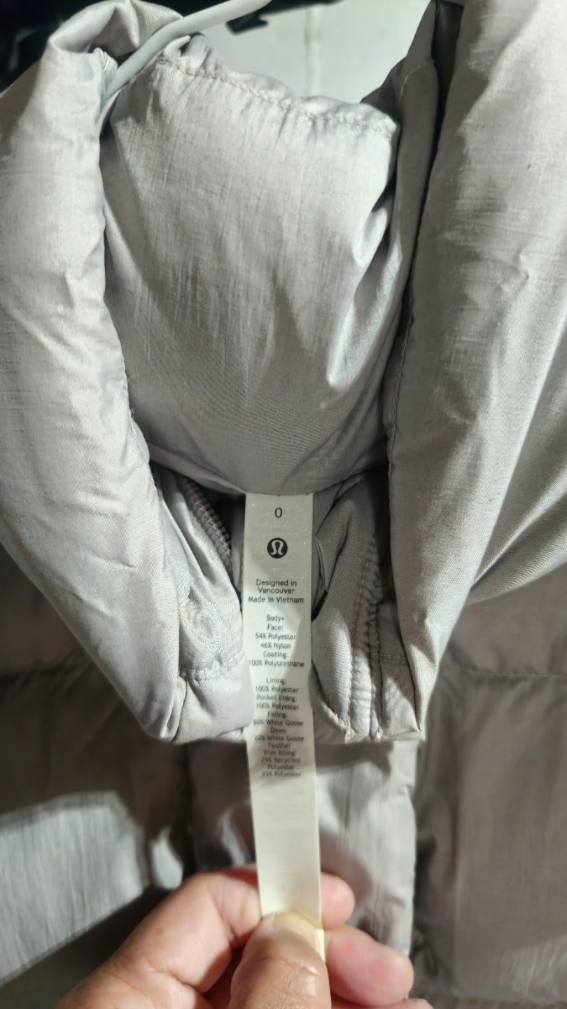 Lululemon Down Puffer Vest Light Grey - photo 3