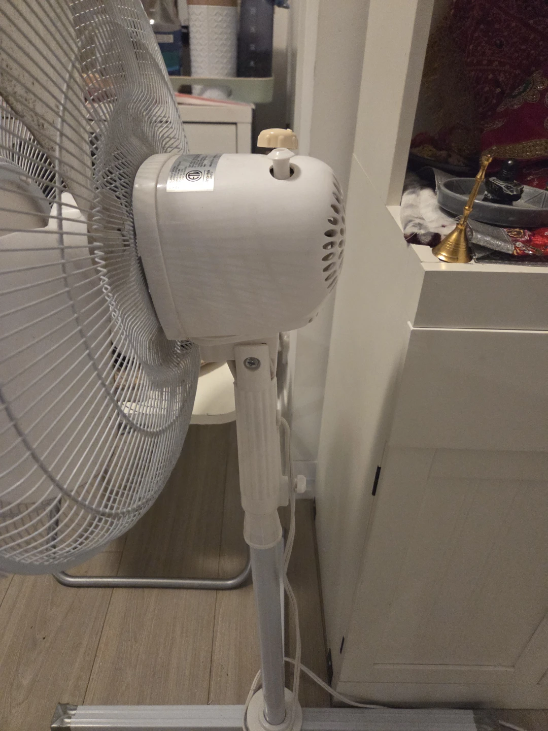 White Oscillating Stand Fan - photo 5
