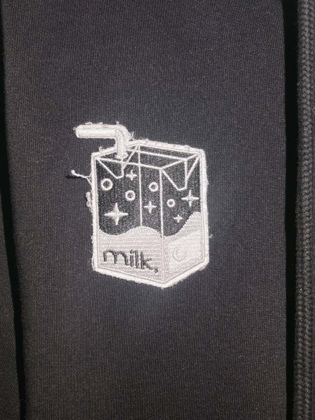 h&m black zip up hoodie with diy patch - photo 3