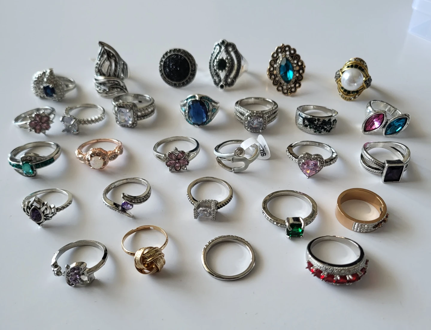 PENDING PICK UP *** Assorted Fashion Rings