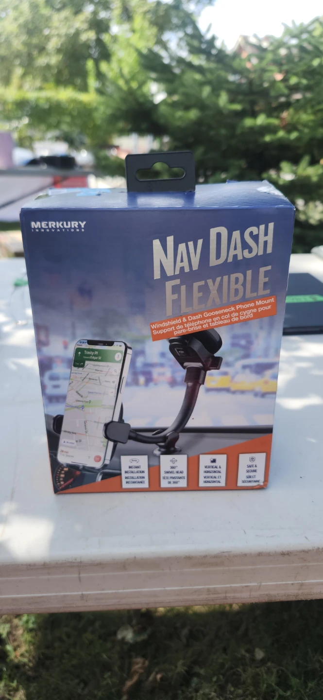 Merkury Innovations Nav Dash Flexible Phone Mount