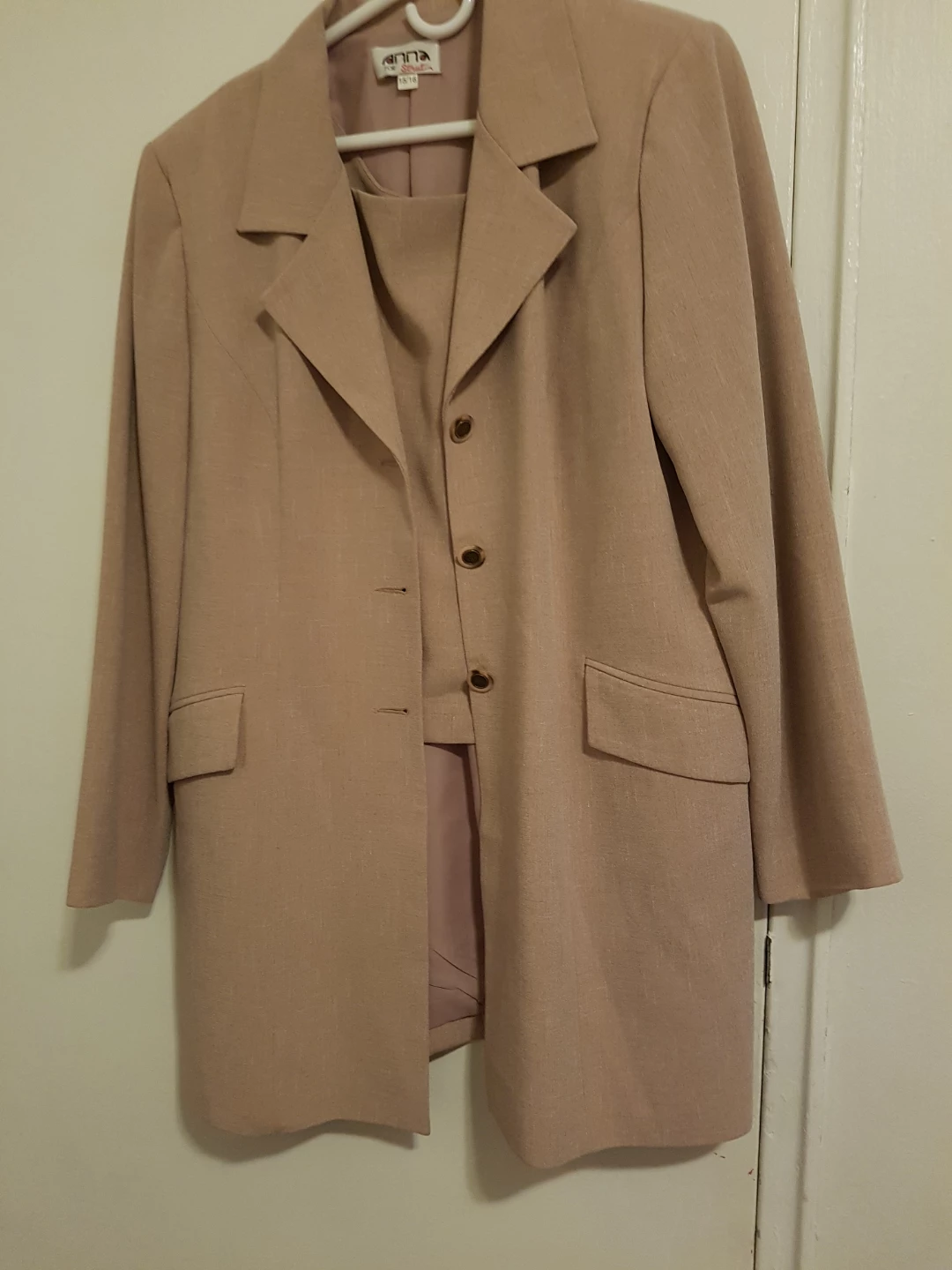 7 sets of Suit for $25 - photo 4