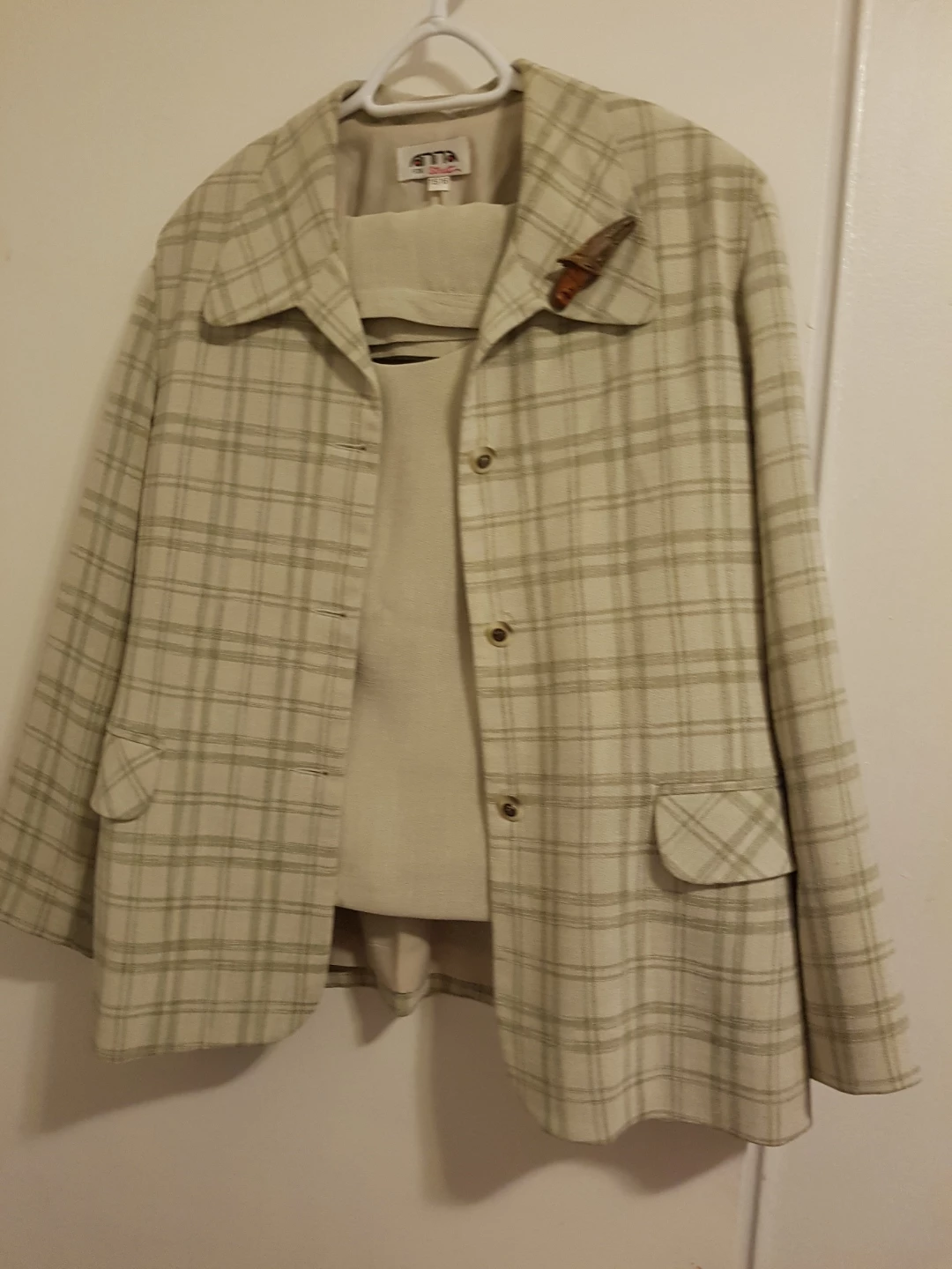 7 sets of Suit for $25 - photo 5