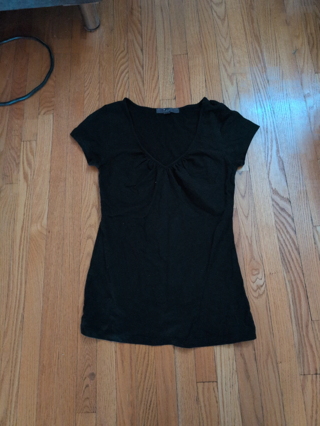 Forever 21 Black V-Neck T-Shirt 🏈