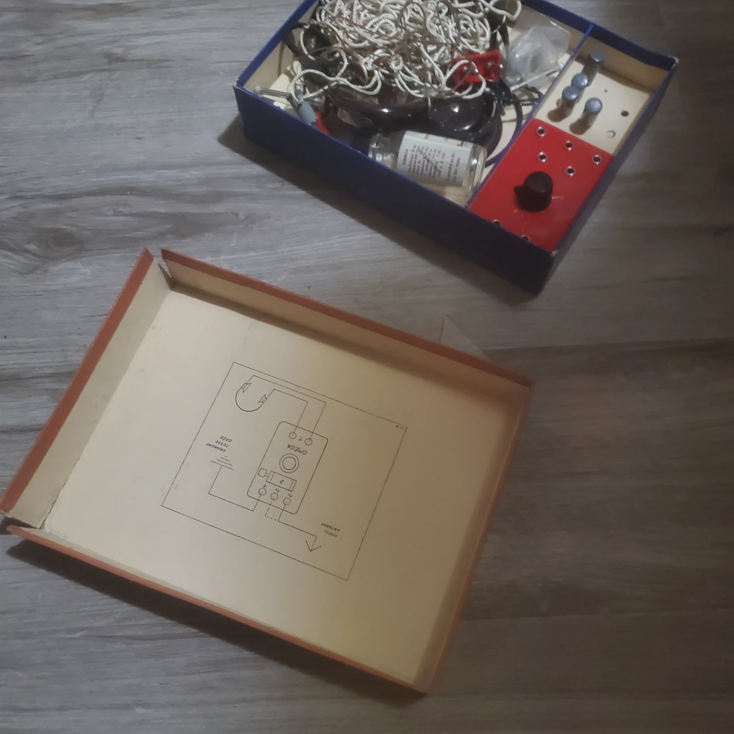 Vintage Omega Radio Science Kit
