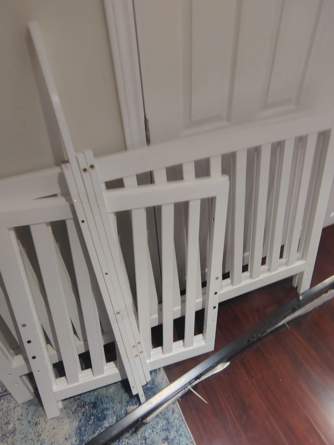 White Baby Crib - photo 3