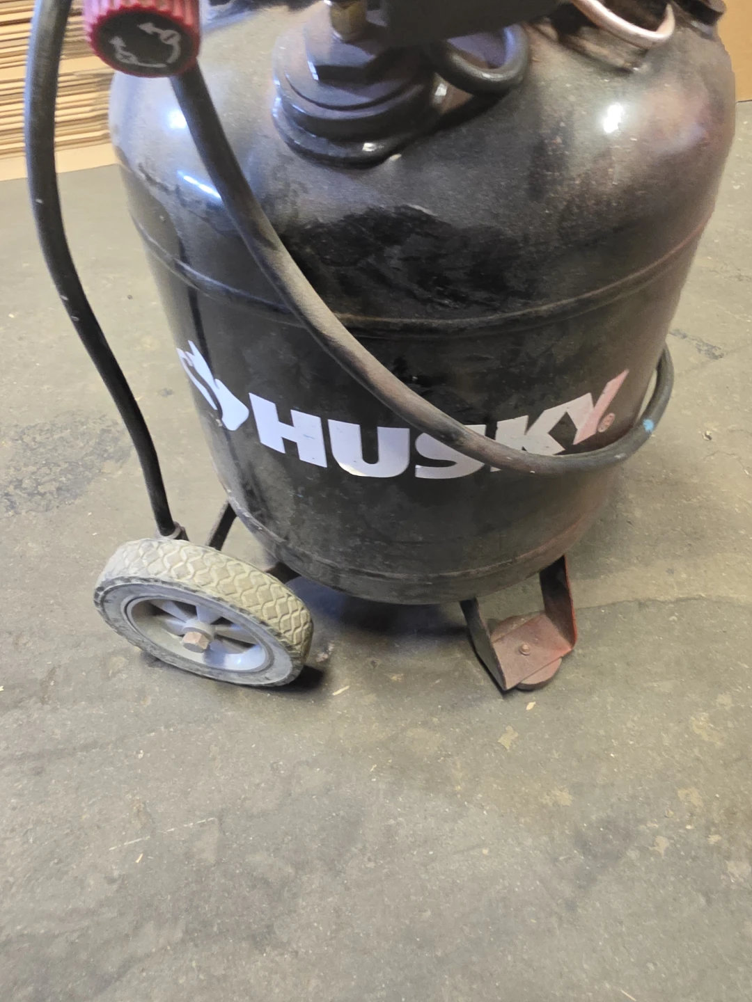 Husky 10 Gallon Air Compressor - photo 4