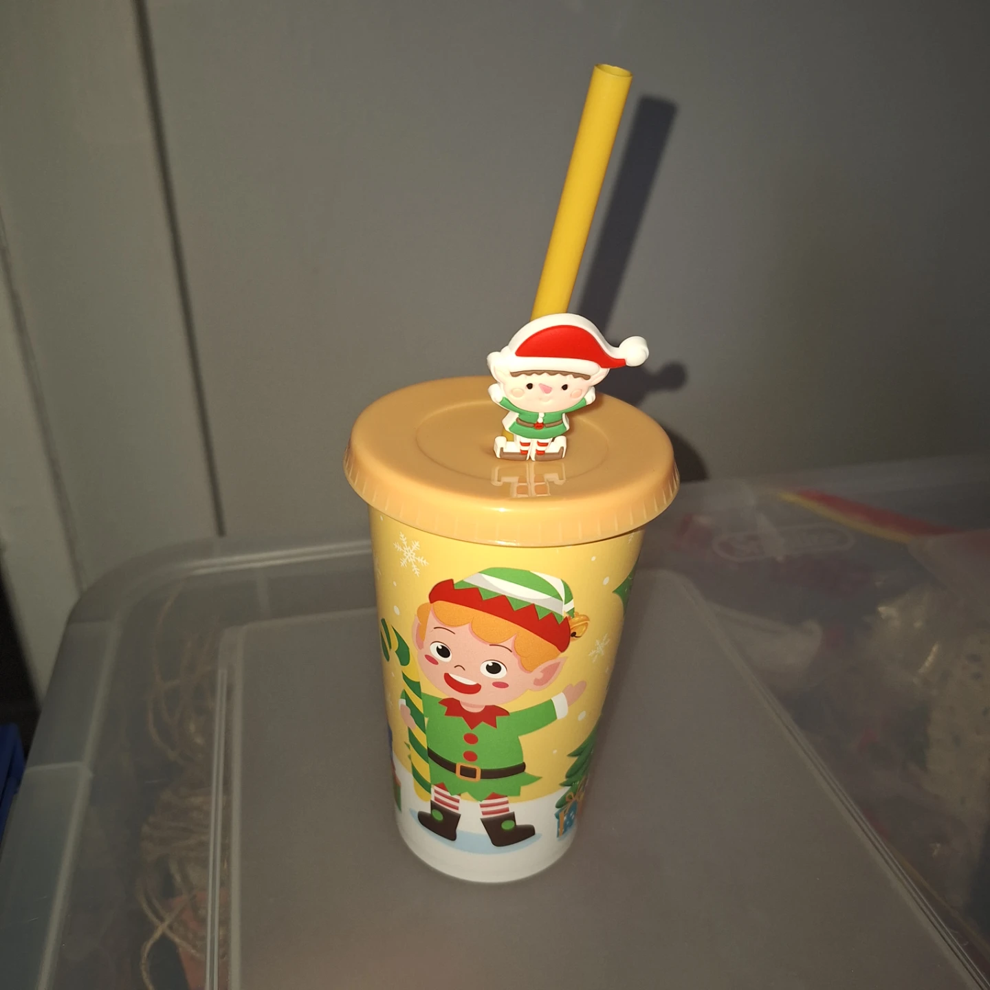 Set of 10 Christmas Themed Tumblers with Straws - photo 5