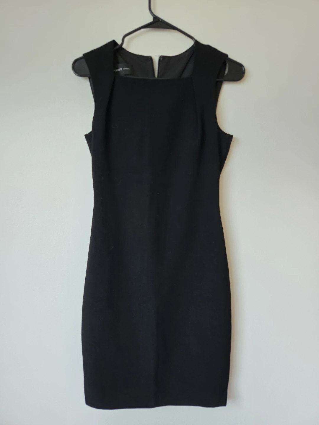 Mango Basics Black Sleeveless Dress 🏈