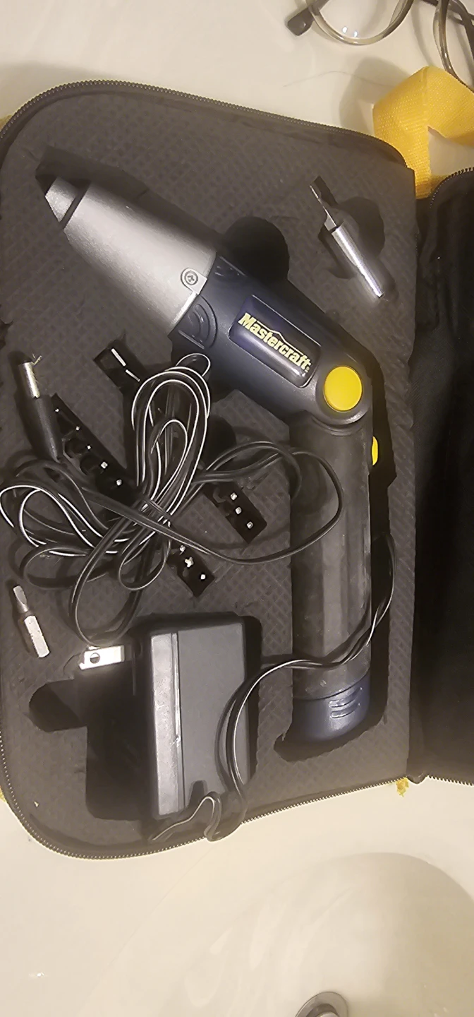 Mastercraft Cordless Screwdriver with Case