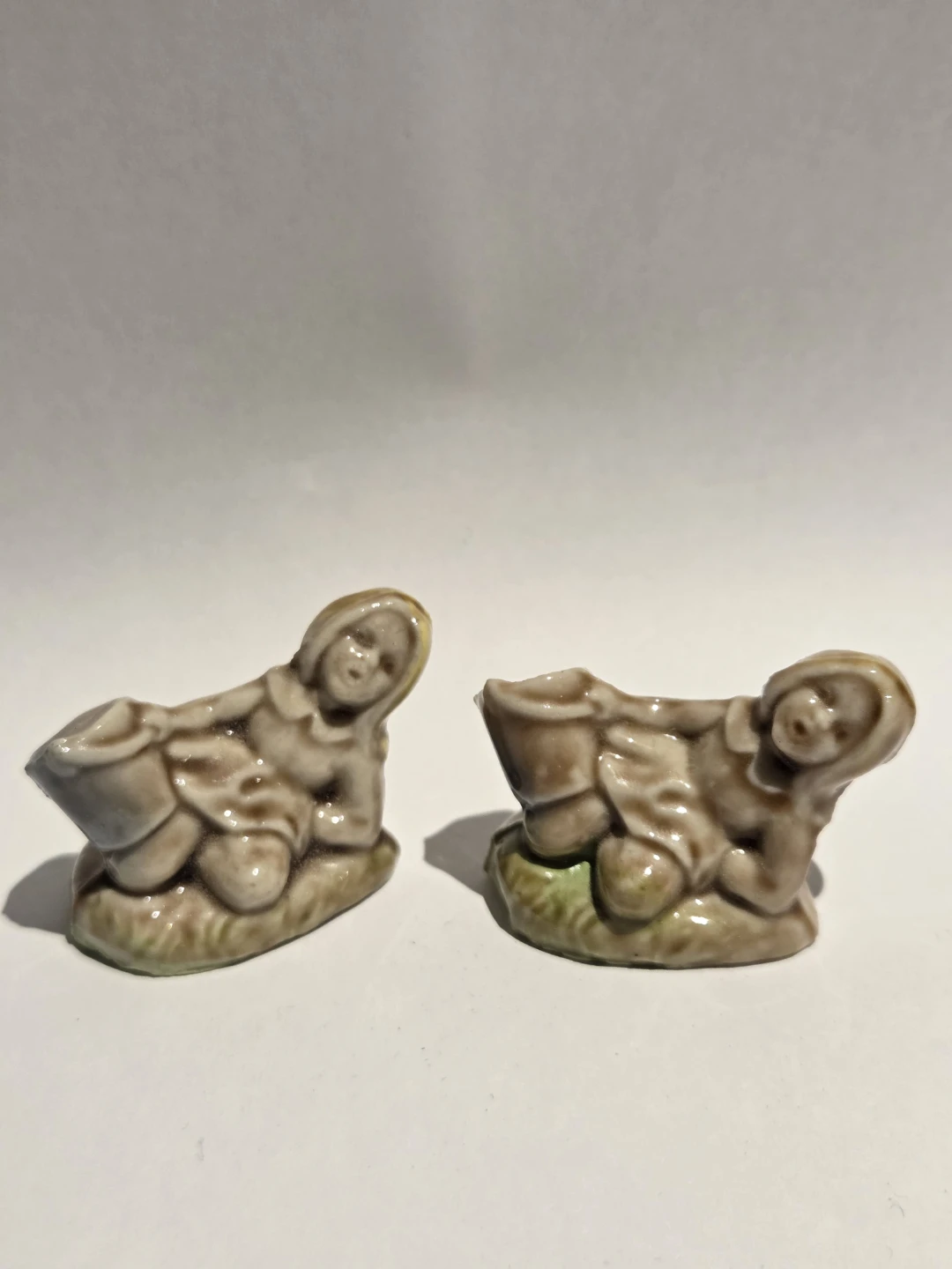 Set of 30 Wade Whimsies Porcelain Figurines - photo 5