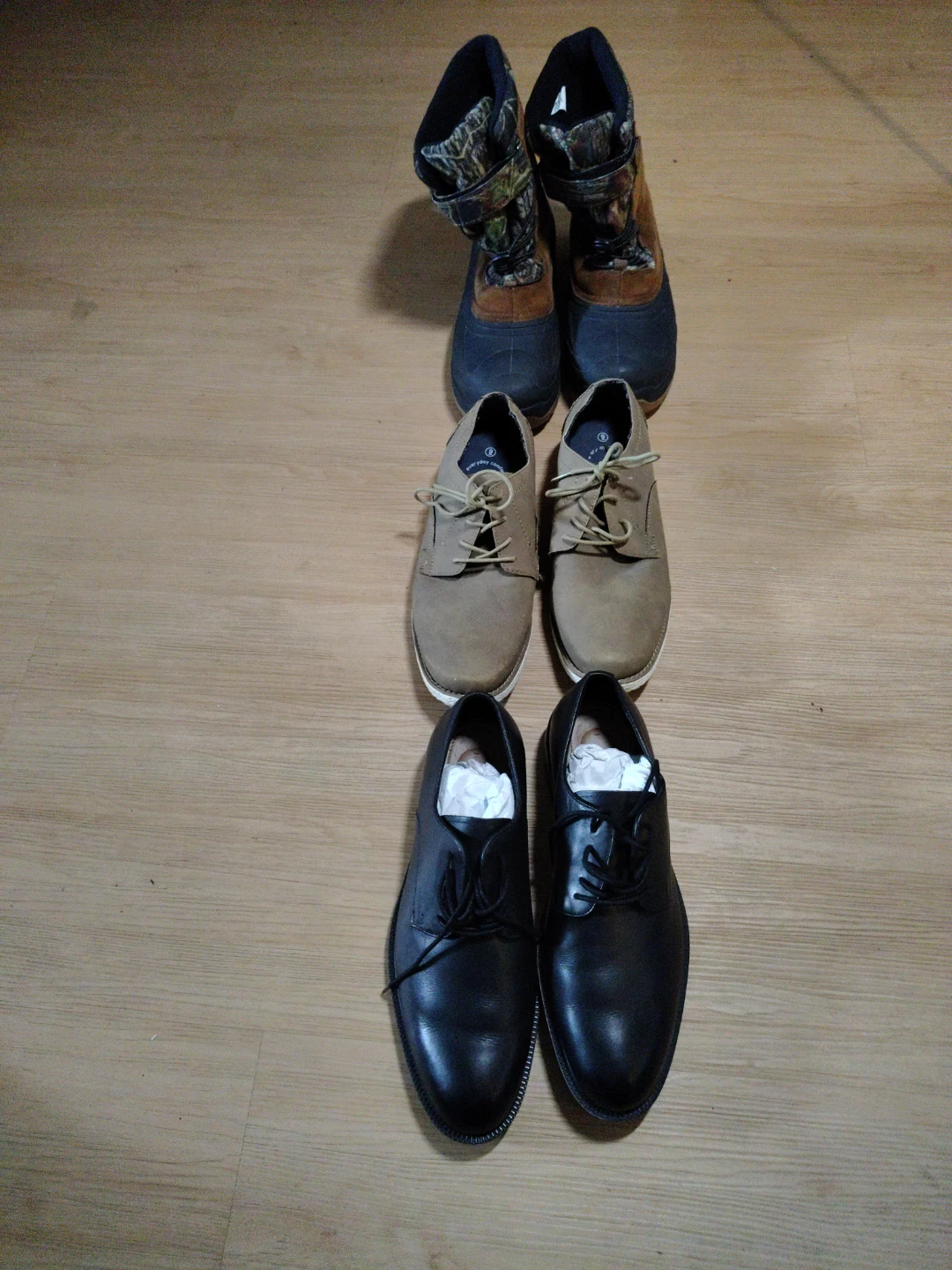 Set of 3 Men's Shoes, Size 9