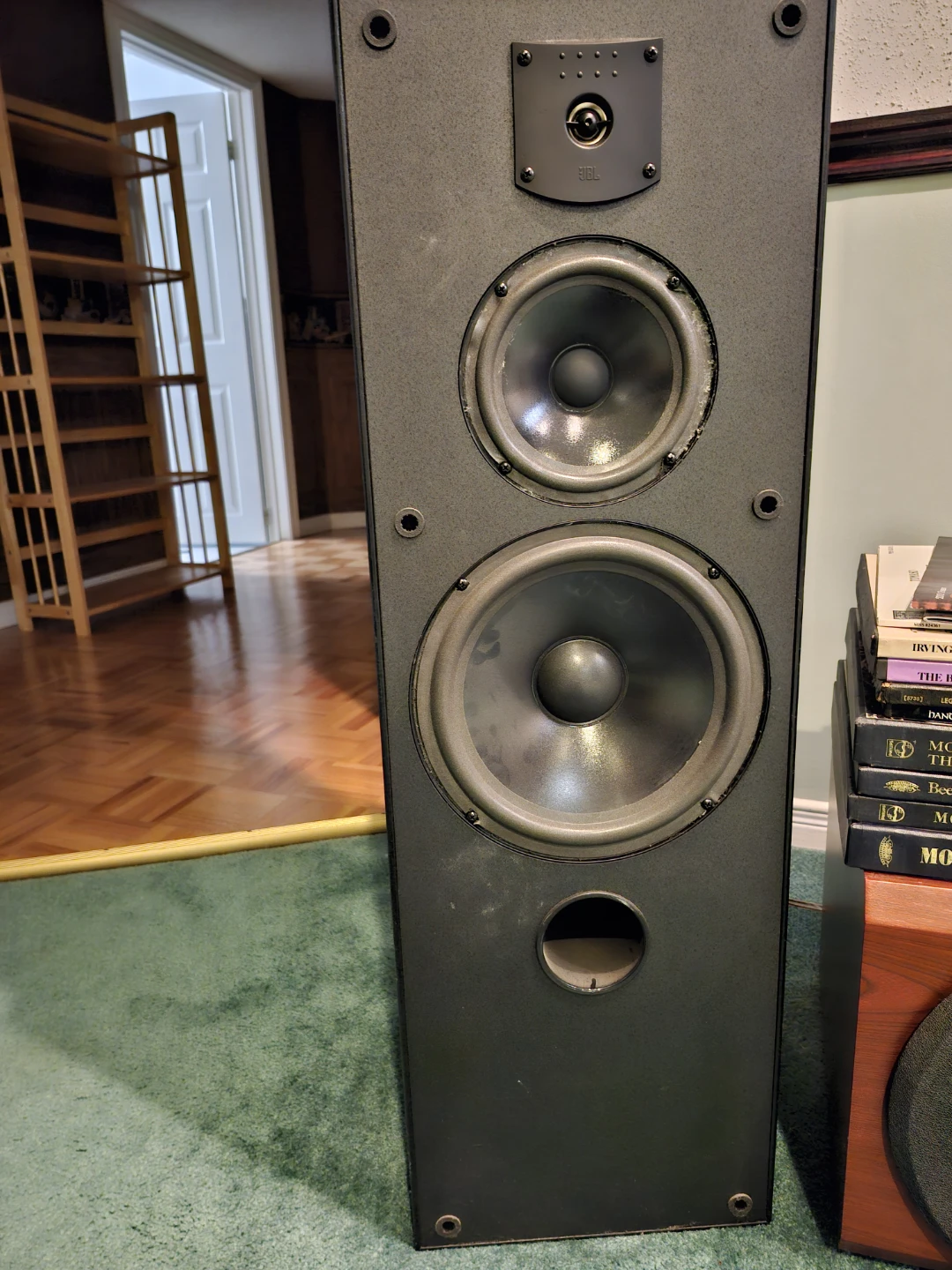 JBL J1000MV Floorstanding Speakers - photo 3