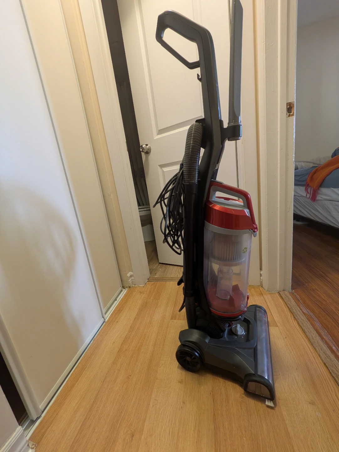 BISSEL SWIVEL PET  Vaccuum - photo 4