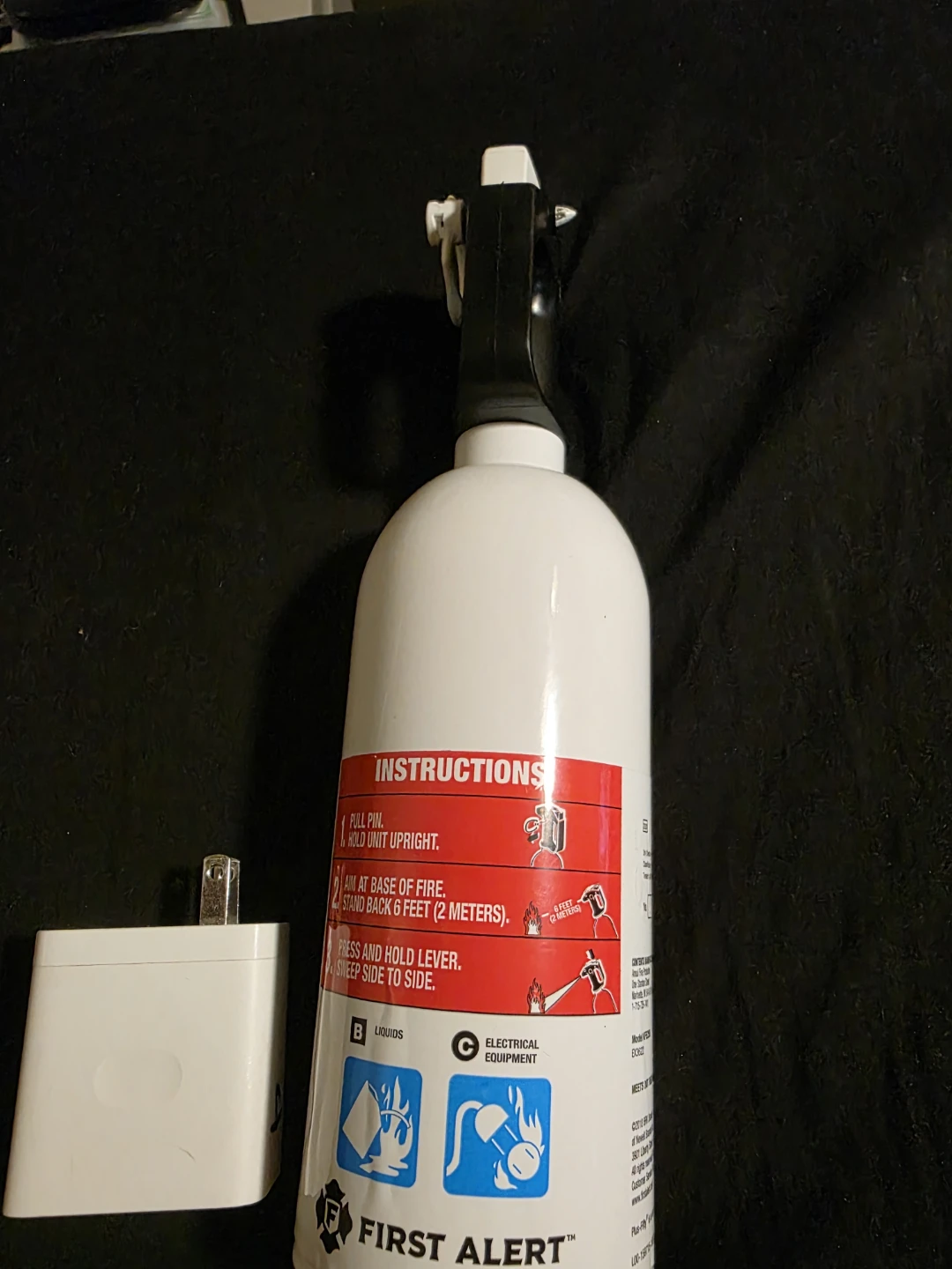Fire extinguisher - photo 3