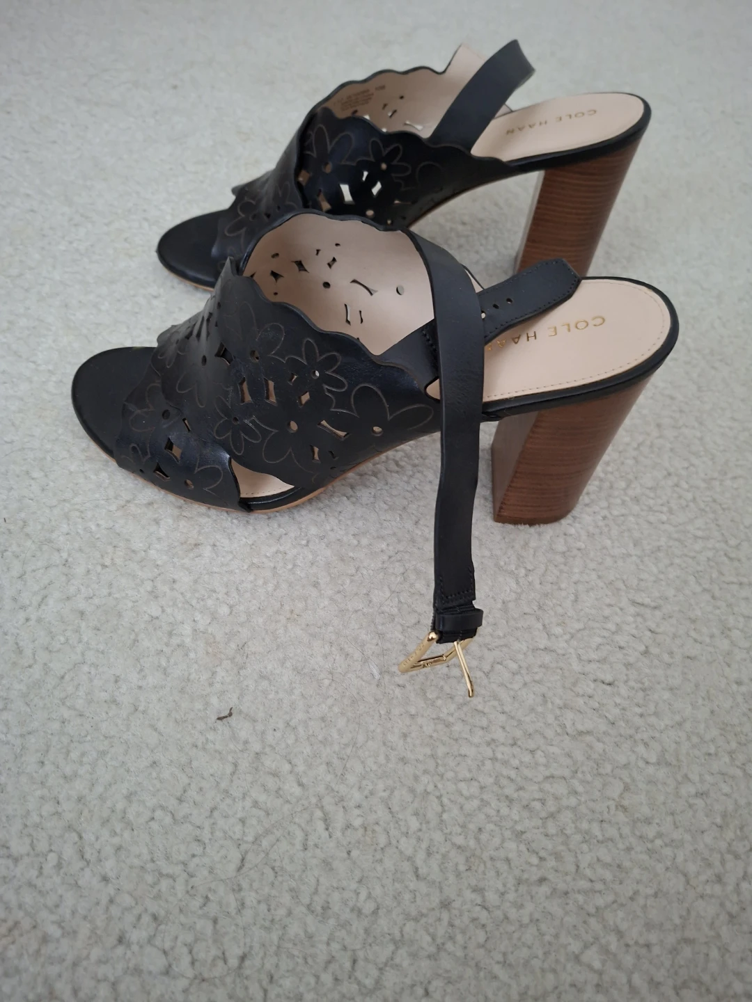 Cole Haan black laser-cut heels size 10M - photo 2