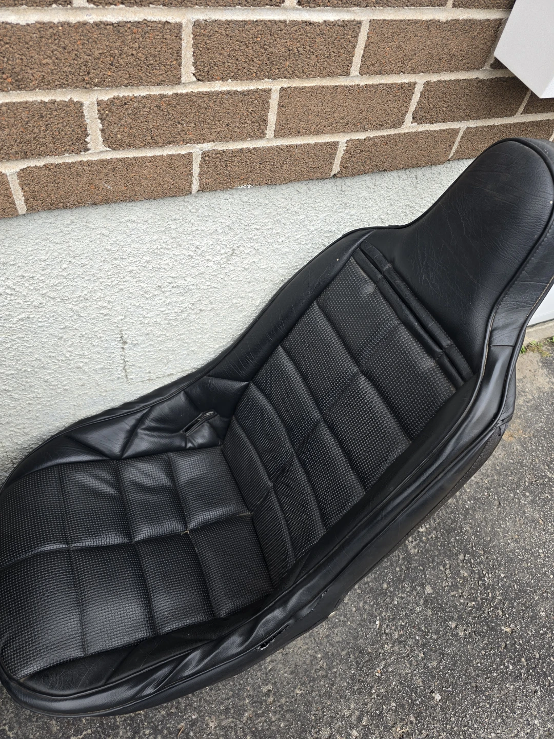 Racing bucket seats - photo 3