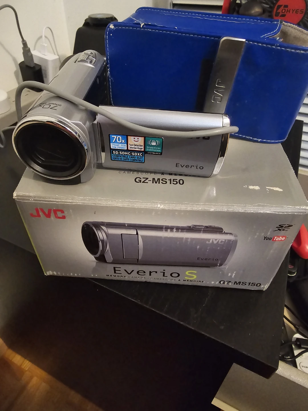 Vintage JVC Everio GZ-MS150 Camcorder - photo 2