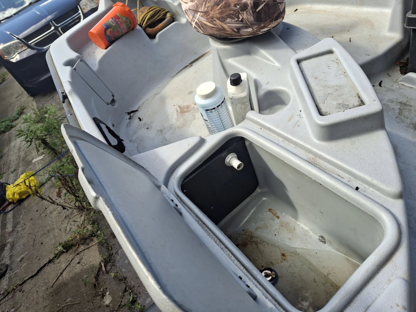Bass Hound 10.2 Fishing Boat with Trailer and Chrysler Motor - photo 4