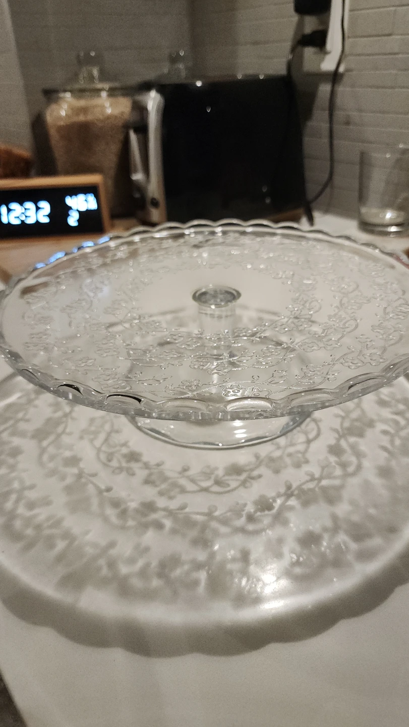 11" Clear Glass Cake Stand with Dome – Floral Vine Etched Design - photo 4