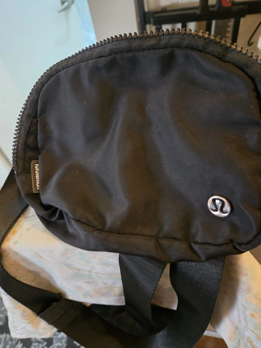 Lululemon Black Crossbody Bag - photo 2