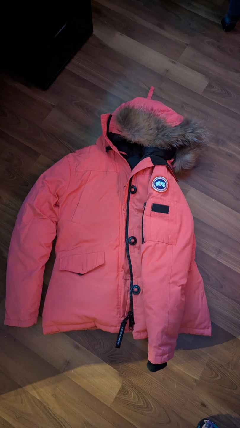 Canada Goose Parka Size Medium