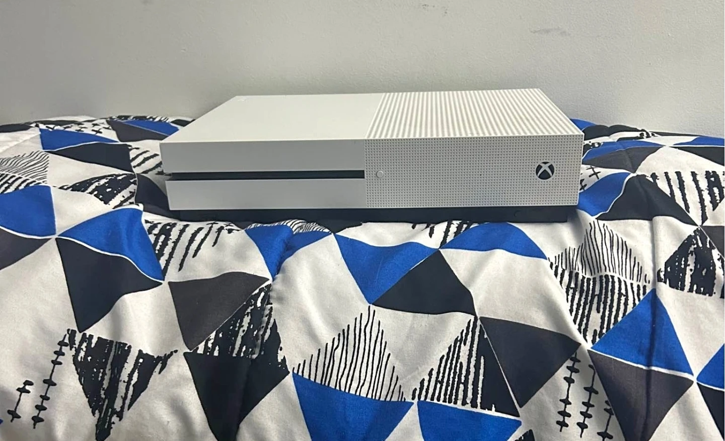 Microsoft Xbox One S Console