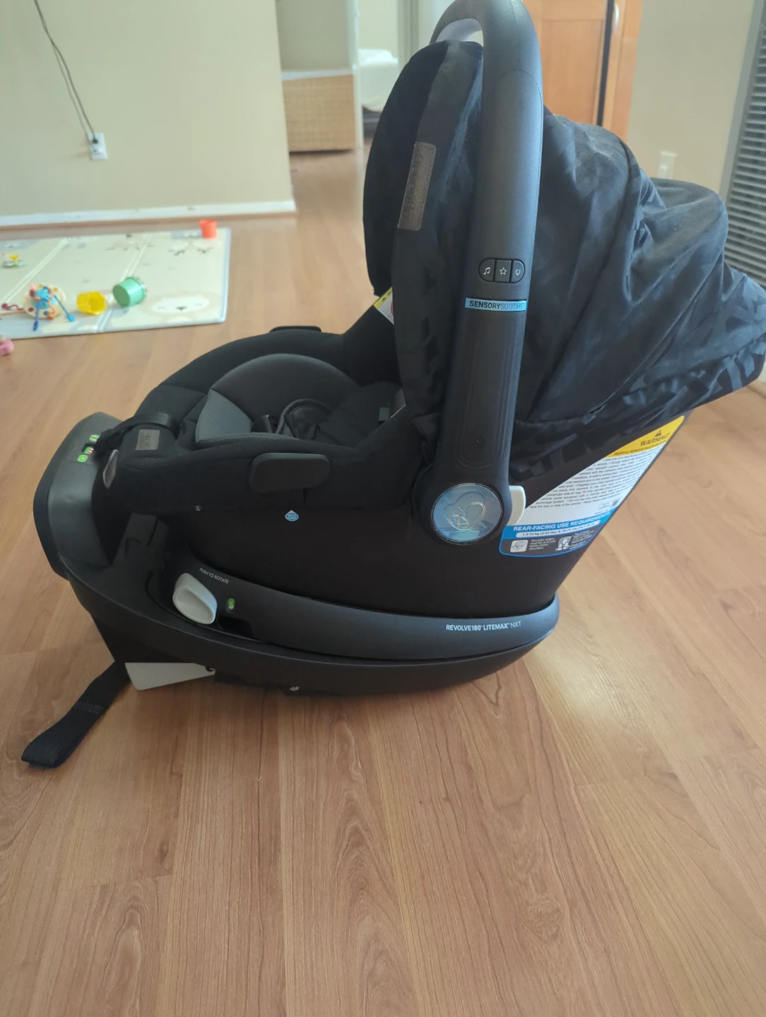 Evenflo Revolve180 Litemax NXT Car Seat