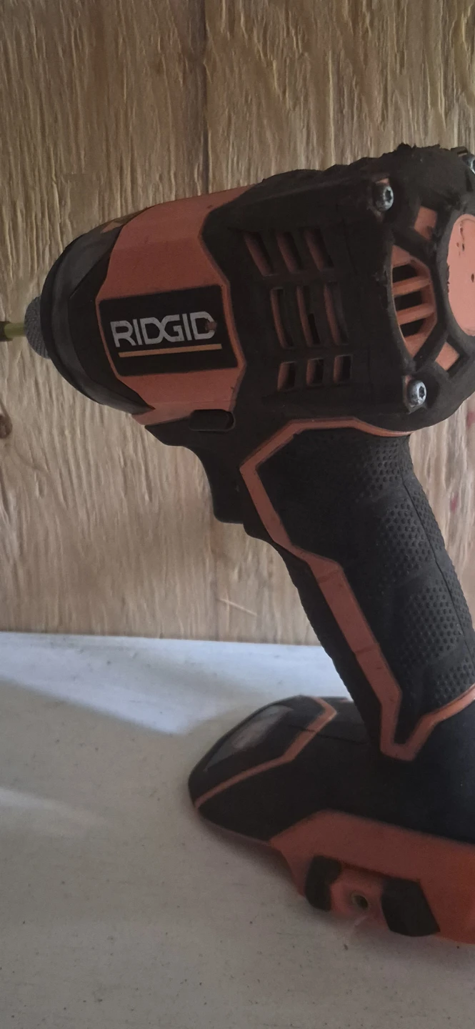 Cordless drill no battery - photo 2