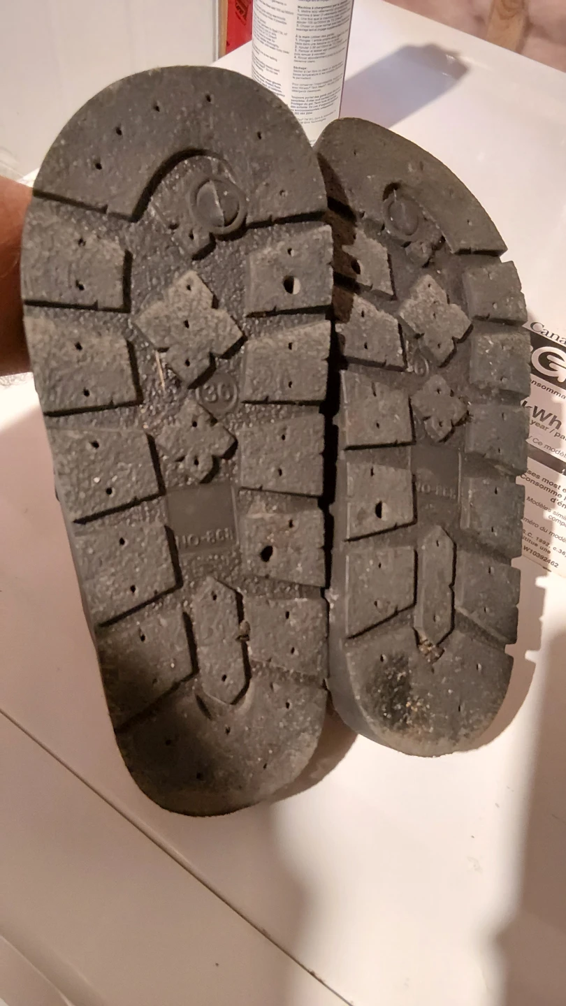 Grey Chuck Taylor IIs and Kenichan sandals - photo 5