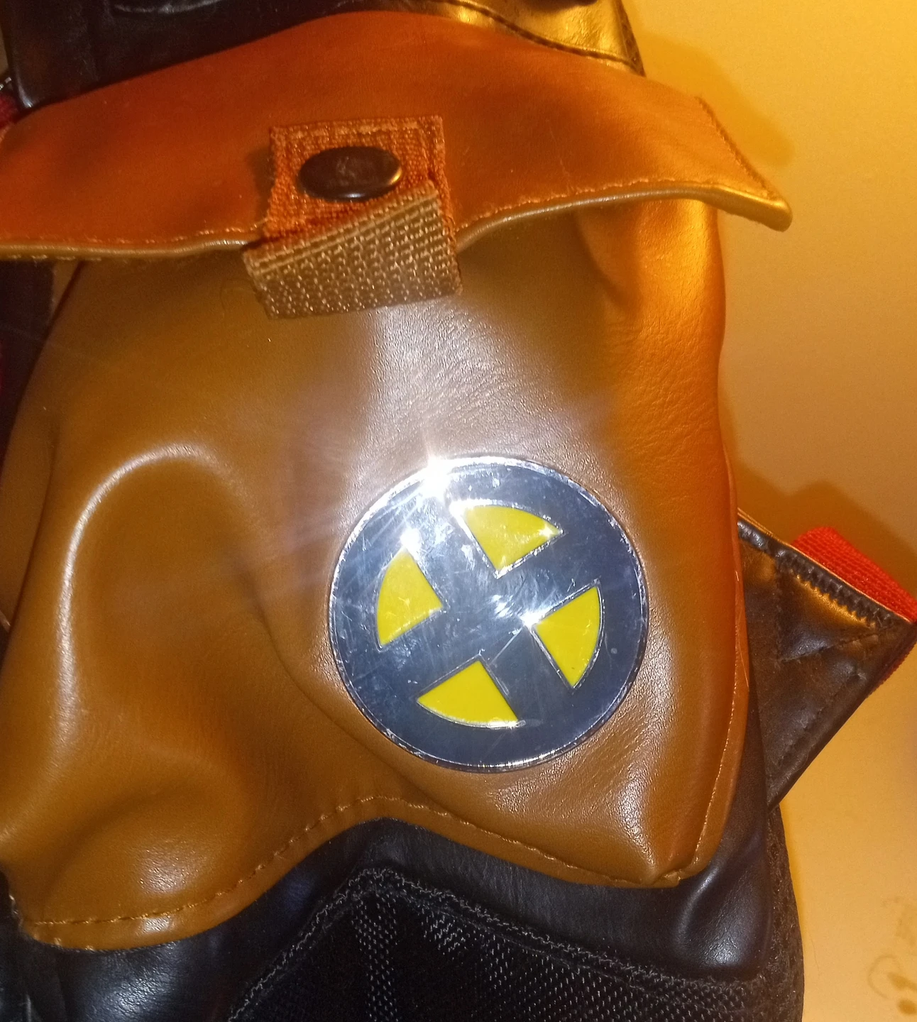 Bioworld Deadpool X-Men Backpack Genuine Leather - photo 4