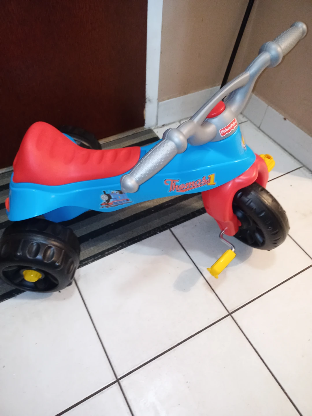 FISHER PRICE Tricycle - New! - photo 4
