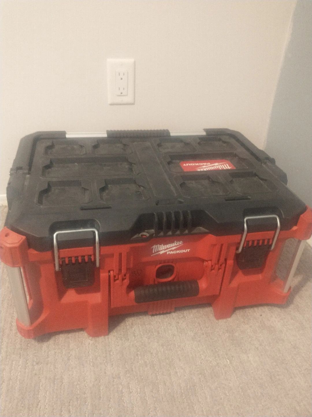 Milwaukee PACKOUT Large Tool Box