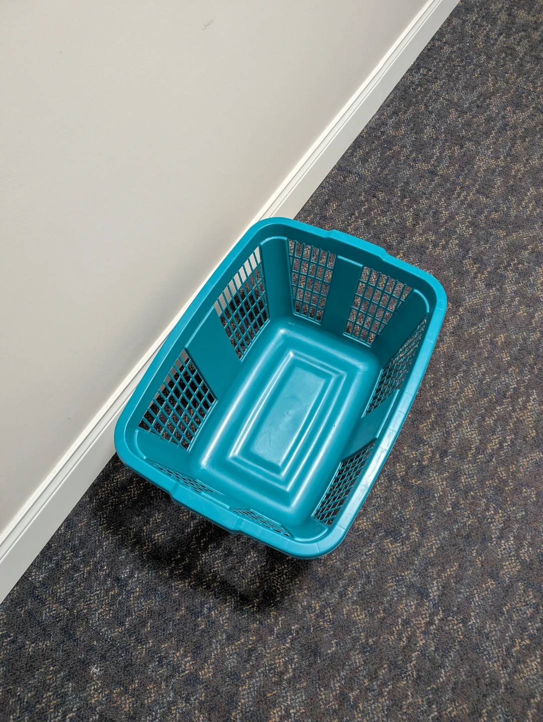 Gracious Living Teal Laundry Basket Storage Container