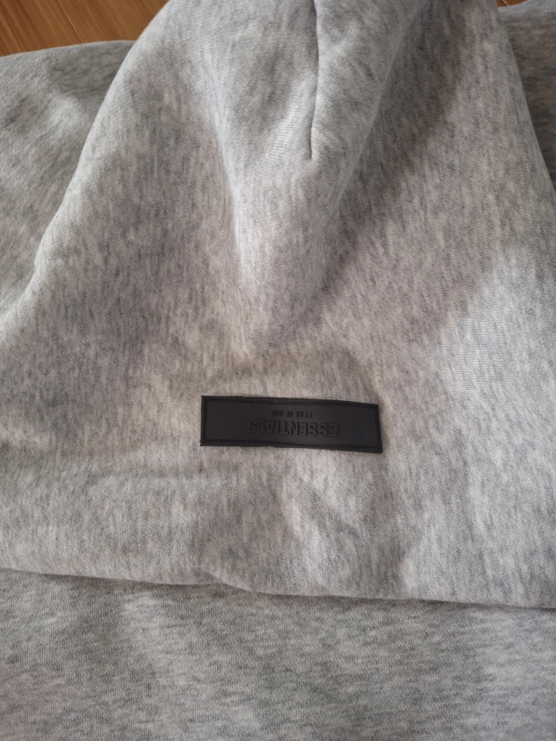 Essentials Hoodie Size S - photo 5