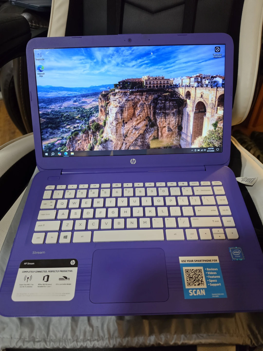 HP Stream 14-inch Laptop Purple