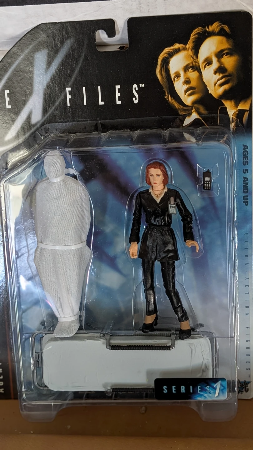 The X-Files Agent Dana Scully Action Figure Series 1