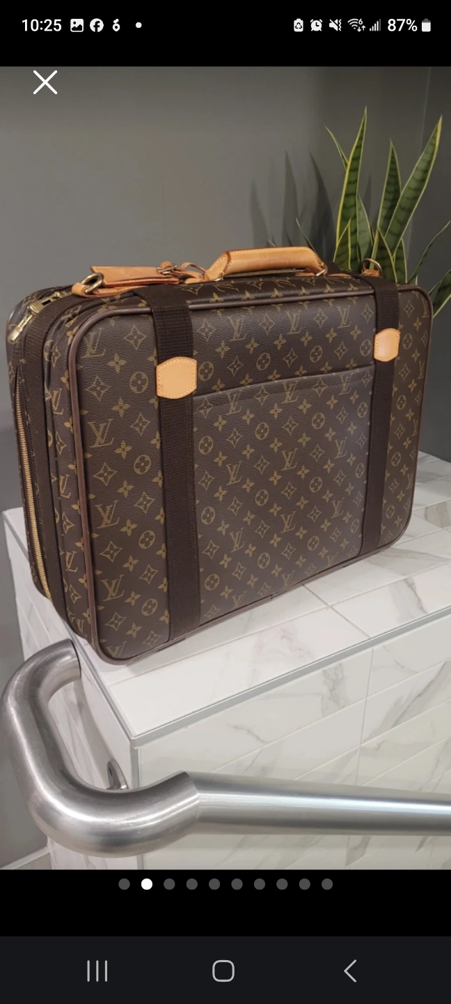 Authentic Louis Vuitton suitcase - photo 2