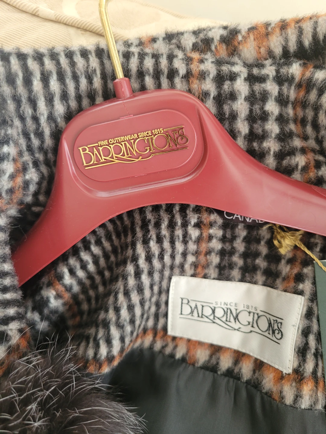 Barringtons Plaid Cape with Fur Trim - photo 4