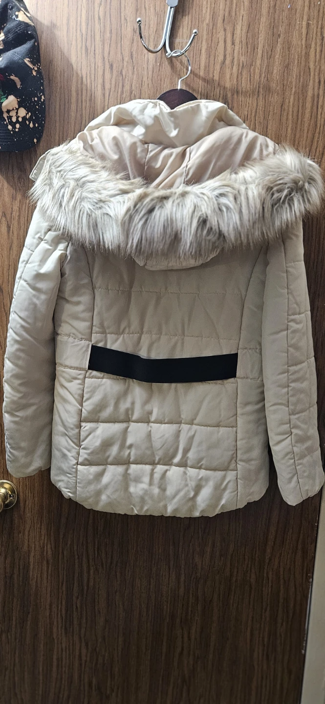 H&M Women's Beige Puffer Jacket - photo 2