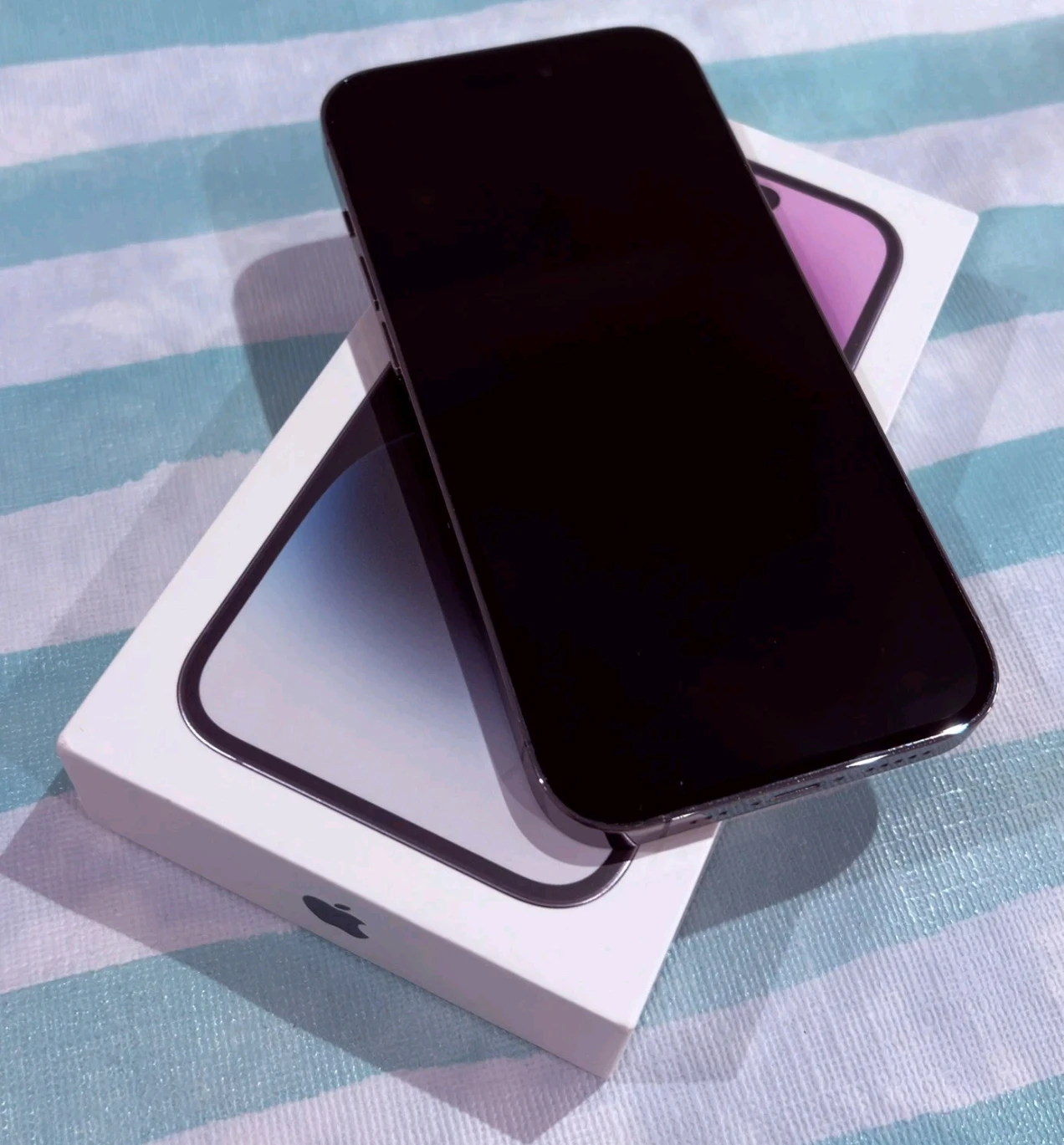 Mint condition iPhone 14 Pro 128GB - photo 3
