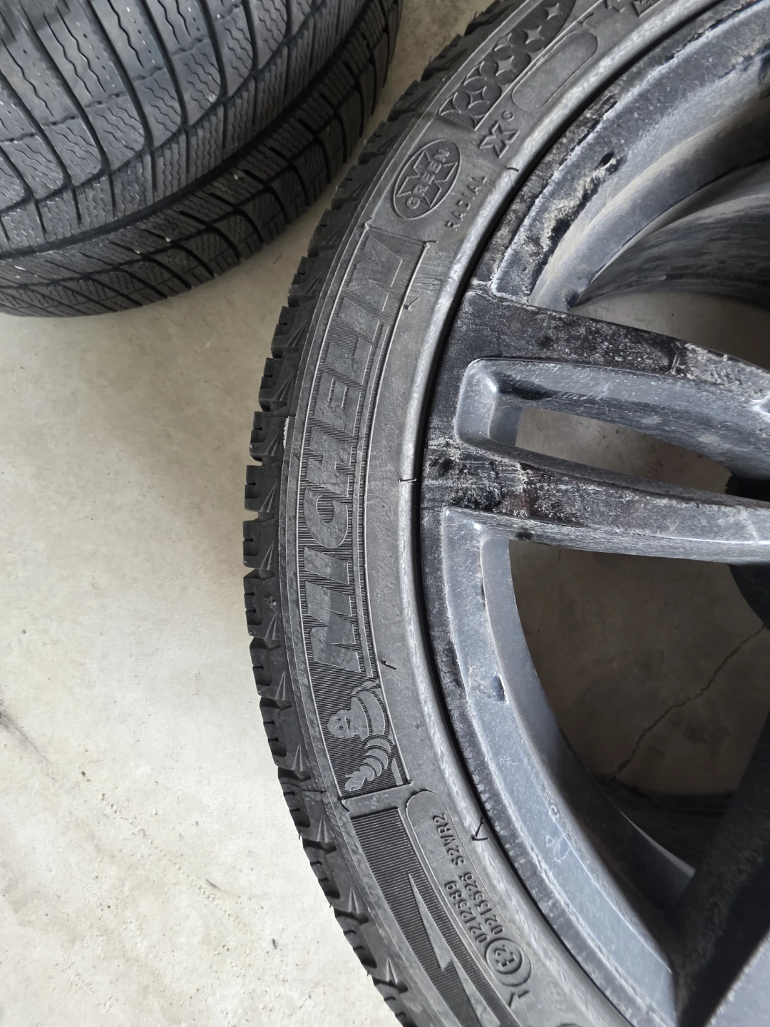4 Michelin winter tires with black rims / purchased for BMW X1 - photo 5