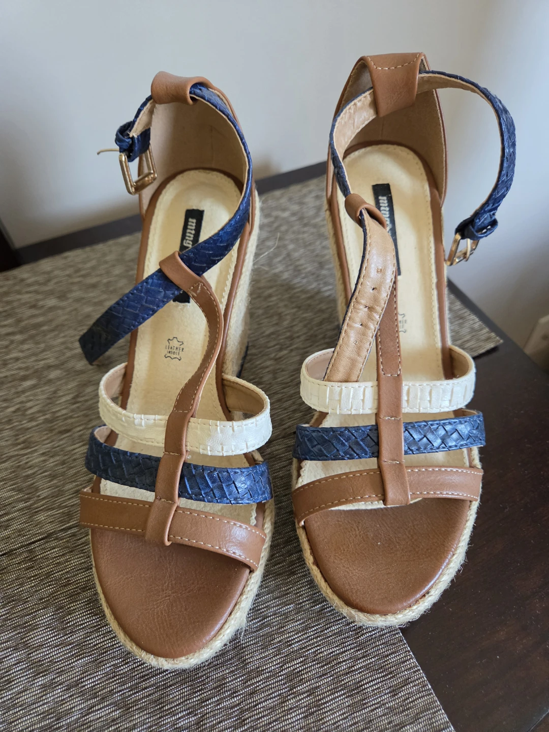MTNG Collection Wedge Sandals