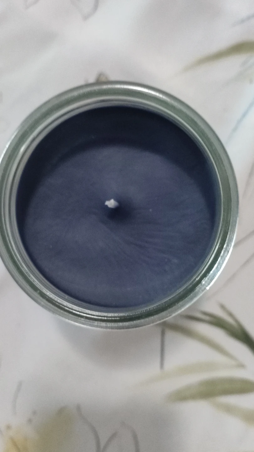 Ashland Flannel & Football Scented Candle 17oz - photo 3